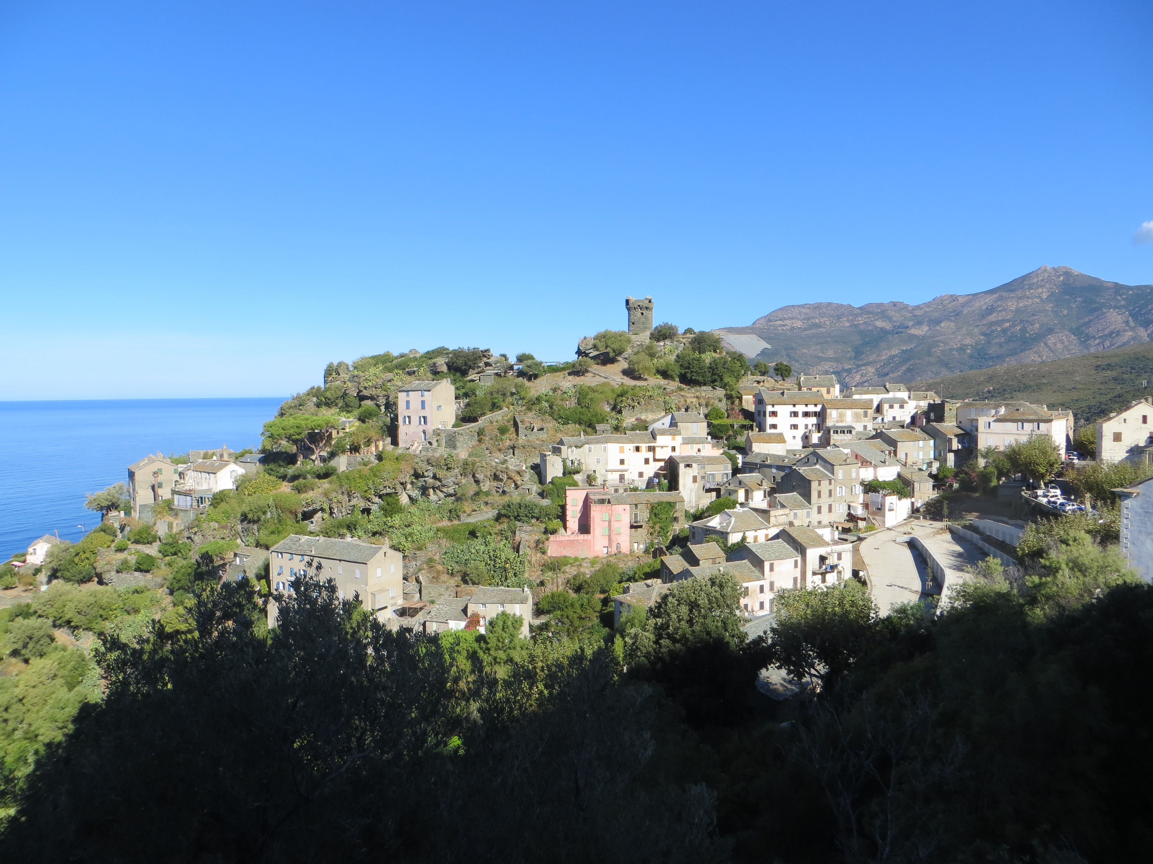 nonza-on-cap-corse-corsica-setting-for-the-house-at-zaronza